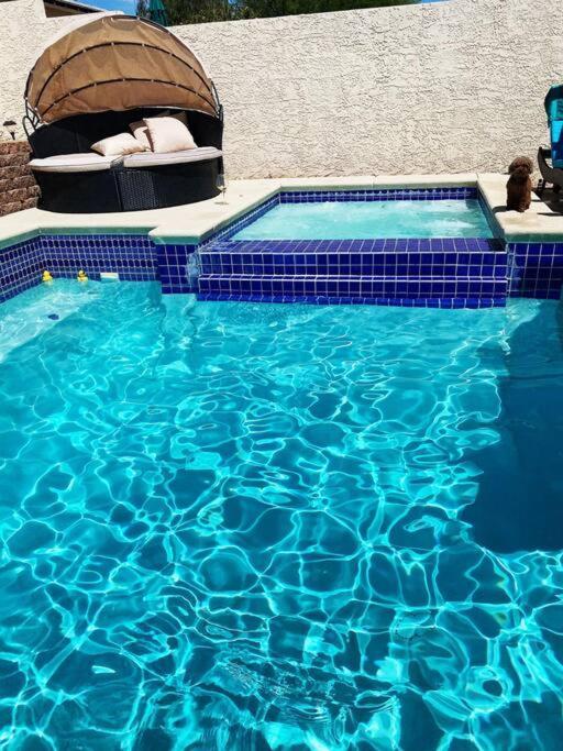 Pousada Amazing Heated Pool And Private Hot Tub 3br In Heart Of Lv *