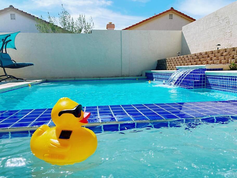 Pousada Amazing Heated Pool And Private Hot Tub 3br In Heart Of Lv Las Vegas