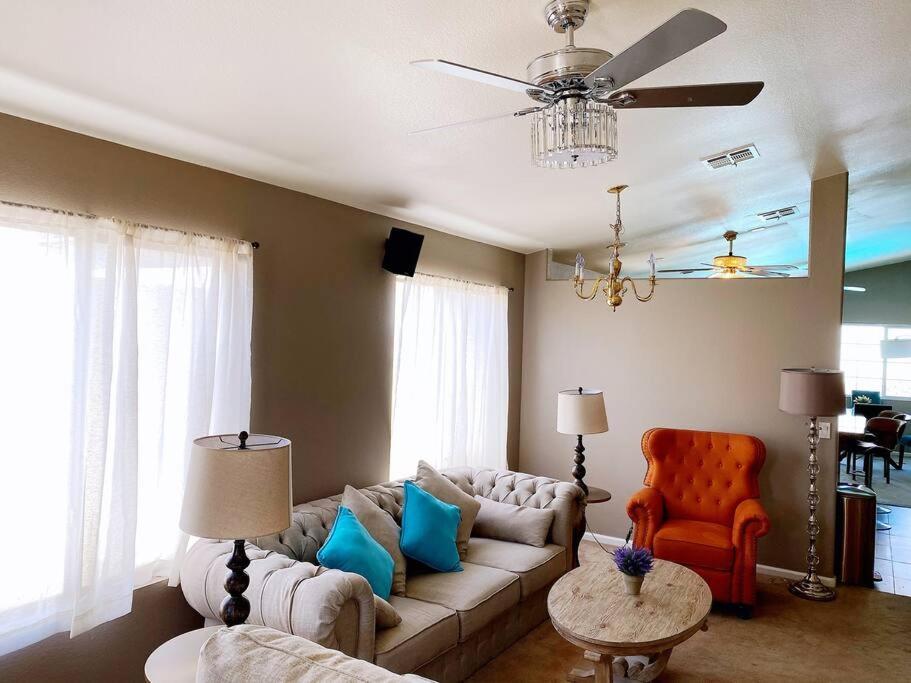Pousada Amazing Heated Pool And Private Hot Tub 3br In Heart Of Lv