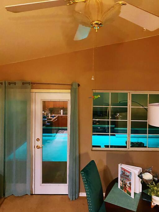 Amazing Heated Pool And Private Hot Tub 3br In Heart Of Lv Pousada Las Vegas